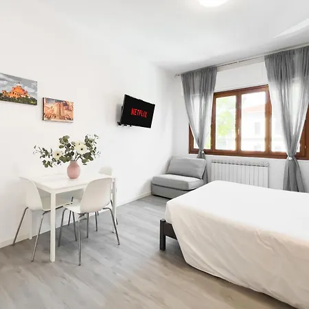 Pietramellara Apartment, Center, Station, Fiera Апартаменты Болонья